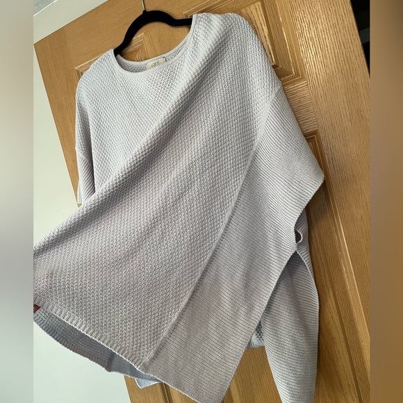 Loft Poncho Sweater - One size Fits All - Picture 8 of 13